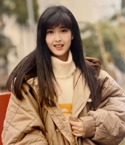 周慧敏现身上海音乐盛典